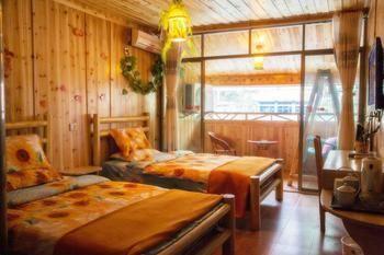 Fenghuang Lifetime True Love Hotel 외부 사진